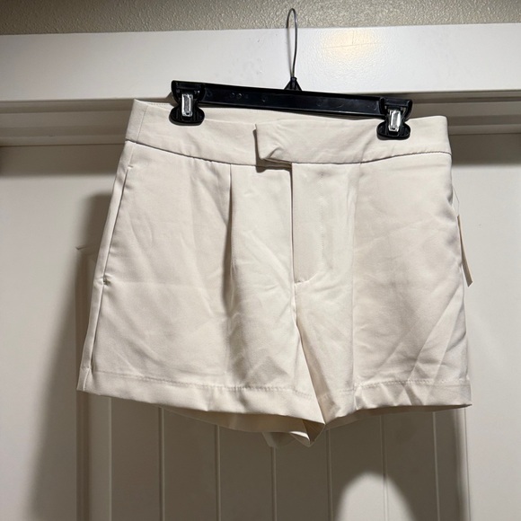 a new day Pants - Women's Cream Shorts